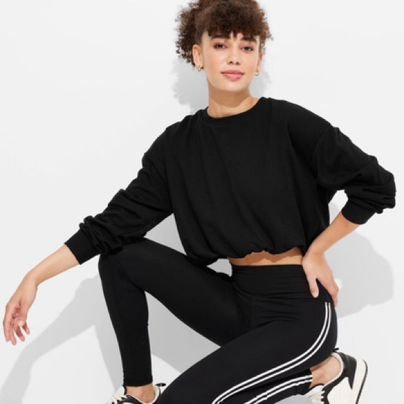 Wild Fable Women's Bubble Hem
Sweatshirt Black Size Medium - Picture 3 of 9